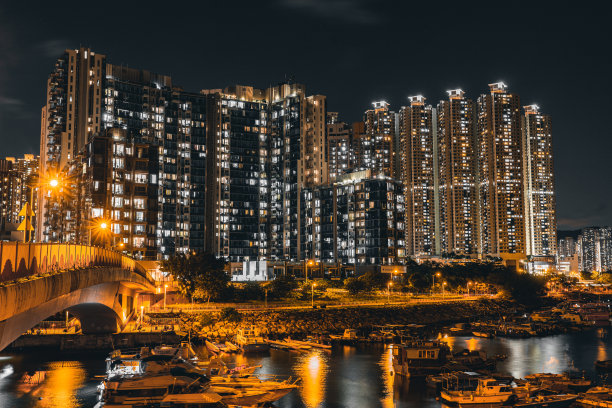 位于香港将军澳的住宅大厦图片下载