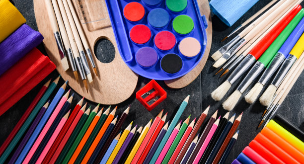 构图与学校的绘画配件图片下载