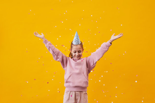 少女庆祝流行色彩图片下载