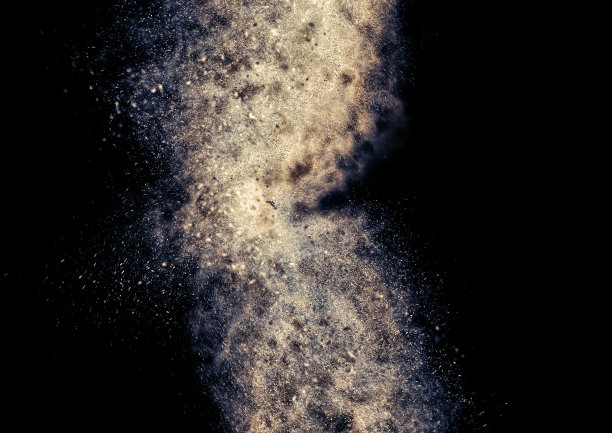 烟雾在黑暗中散布的插图图片下载