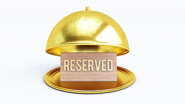 金色餐厅钟形集孤立在白色背景上，图片下载