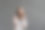 近距离美女肖像的女孩，清洁的皮肤。浅阴影条纹图案在脸上。灰色背景图片下载