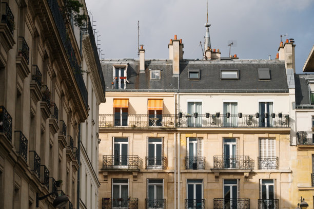巴黎的公寓建筑立面图片下载