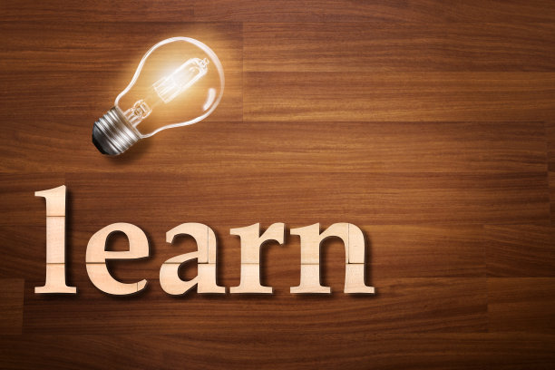 在黑板背景上学习单词图片下载