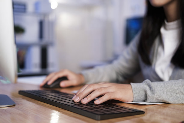 程序员和开发团队正在编写和开发软件图片下载