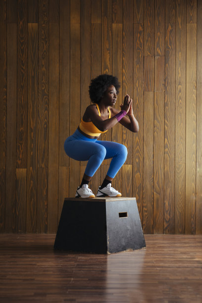 臀肌的锻炼图片下载