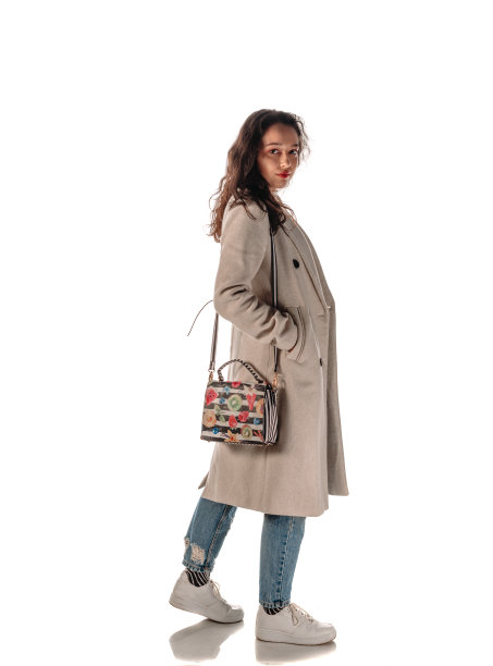 时尚新潮的女人图片下载