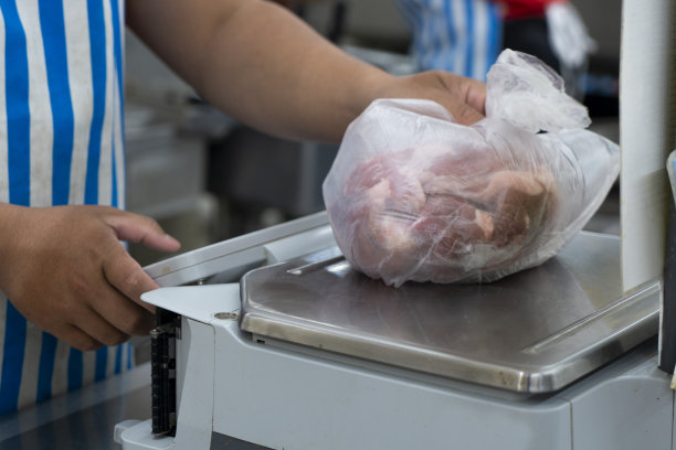食品规模在超市销售各种新鲜食品。图片下载