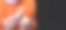 手里拿着小文件。特写镜头。自我修甲的过程。图片美容网站。有选择性的重点。图片下载