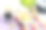一张桌子上白色盘子里的鸡汤特写图片下载