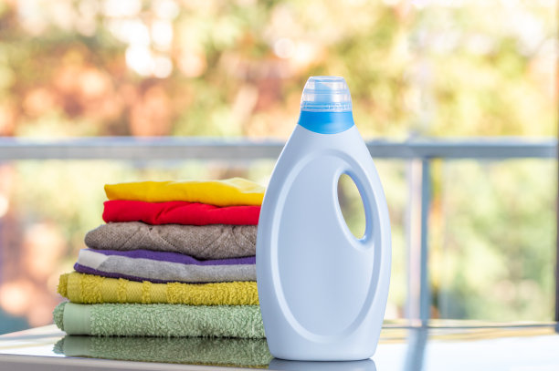 干净的衣服图片下载