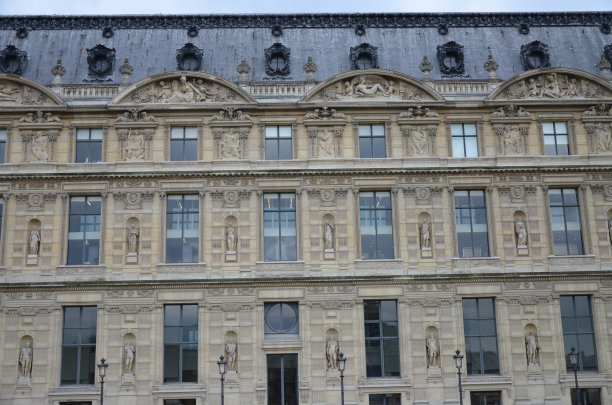 法国巴黎的古老建筑图片下载