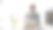 在办公室工作的成熟商人图片下载