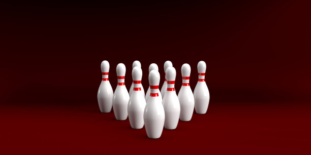 亮闪闪的保龄球瓶排成一排图片下载