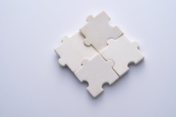 吉格在白色背景上看到了拼图图片下载