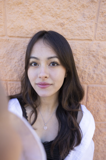 青少年在电话里图片下载