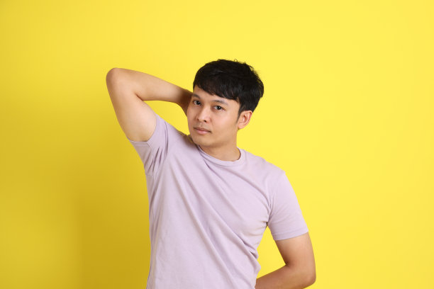 年轻的亚洲人图片下载