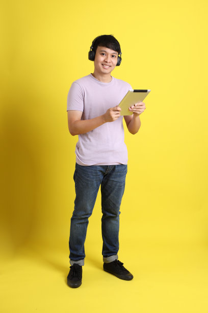 年轻的亚洲人图片下载