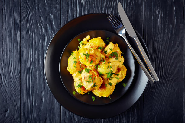 烤嫩土豆配芝士晨莫酱图片下载