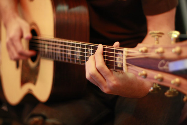 吉他手图片下载