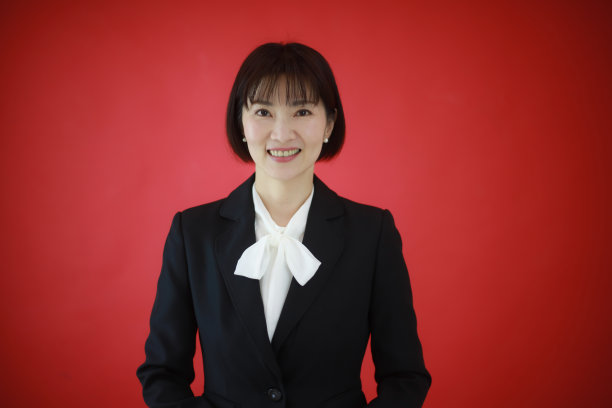 女性员工形象图片下载