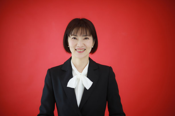 女性员工形象图片下载