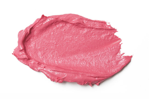 粉红色的ceamy化妆样品孤立在白色背景上。装饰美容涂片。图片下载