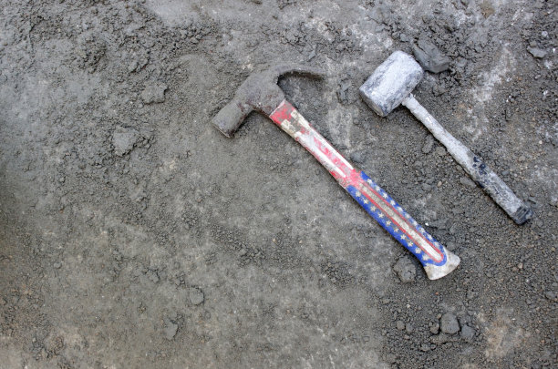 上图为锤子和木槌图片下载