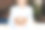 手里拿着房子的3d模型的女人图片下载