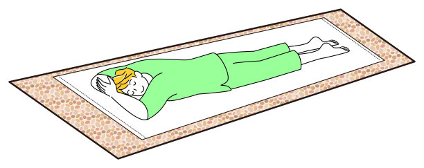 可爱的家伙趴在地上享受着岩石浴。简单说明向量图片下载