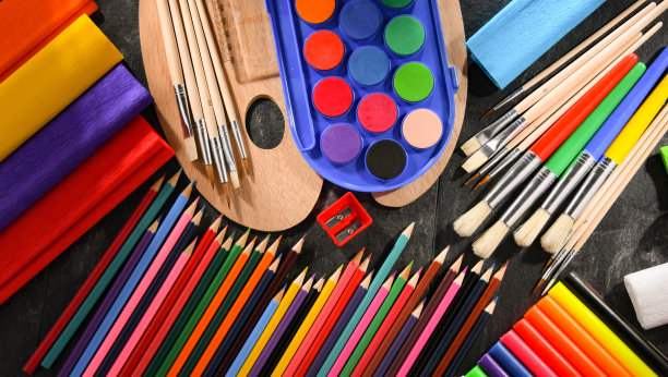 构图与学校的绘画配件图片下载