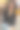 朋友们正在吃着美味的典型哥伦比亚食物图片下载