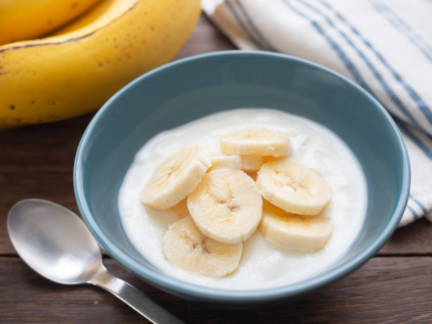 酸奶和香蕉图片下载