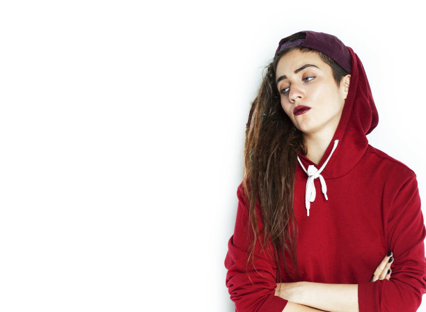 真正的白人妇女与脏辫发型有趣的面孔在白色背景图片下载