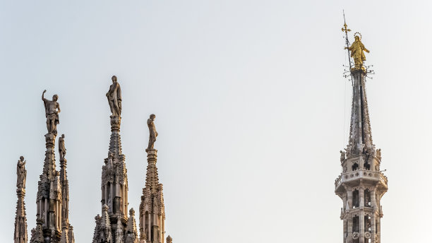 米兰大教堂的建筑细节图片下载