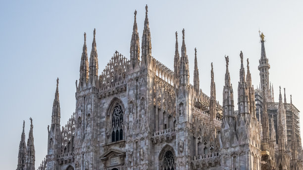 米兰大教堂的建筑细节图片下载