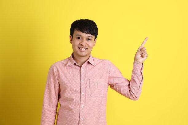 聪明的亚洲人图片下载