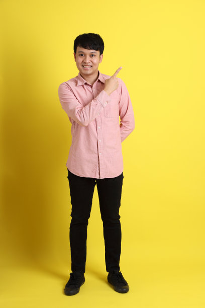 聪明的亚洲人图片下载