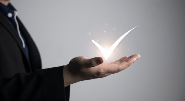 商人选择复选标记。图片下载