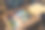 画家的调色板素描本的画笔油画颜料。图片下载