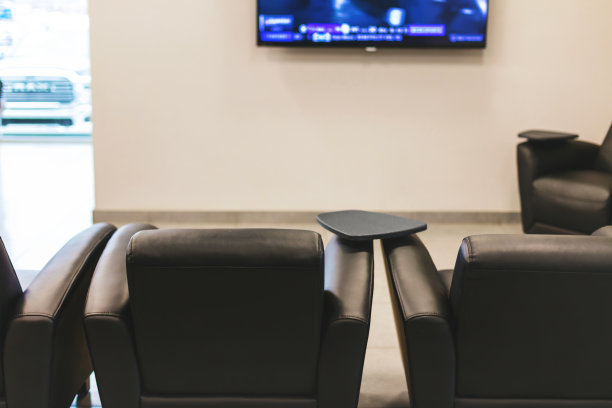 销售楼层等候室和办公桌商业建筑设计元素办公空间设计和装饰美国照片系列图片下载