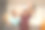 戴着虚拟现实眼镜的女孩站在一个坐轮椅的男人旁边图片下载