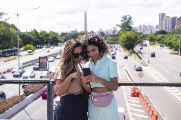 圣保罗的母女。图片下载