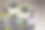 在木板上放上蓝莓和奇亚籽的酸奶图片下载