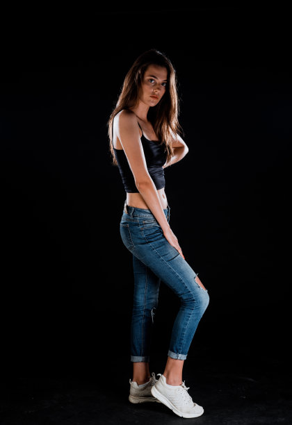 现代女孩性感图片下载