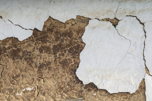 正面是泥和稻草。图片下载