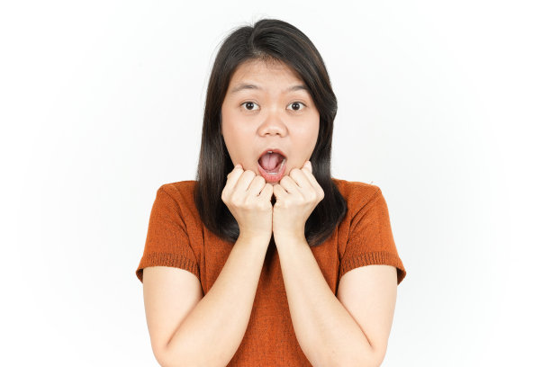 哇美丽的亚洲女人的表情孤立在白色背景上图片下载