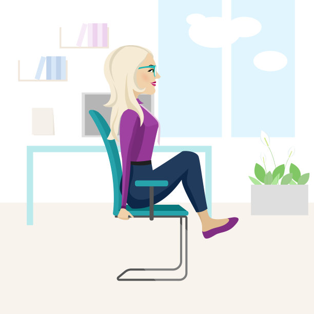 漂亮的金发女人在办公椅上锻炼身体。图片下载