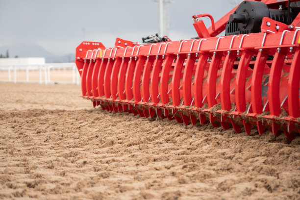 近距离准备赛马跑道图片下载