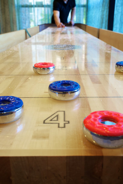 桌面沙狐球与人图片下载